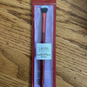 Laura Geller Eyeshadow Brush